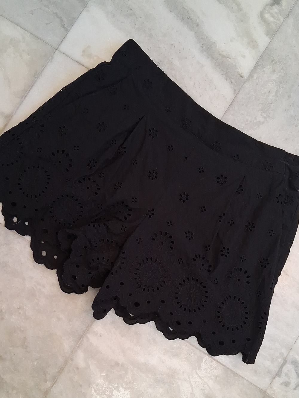 Ann Taylor Loft Black Eyelet Shorts Small